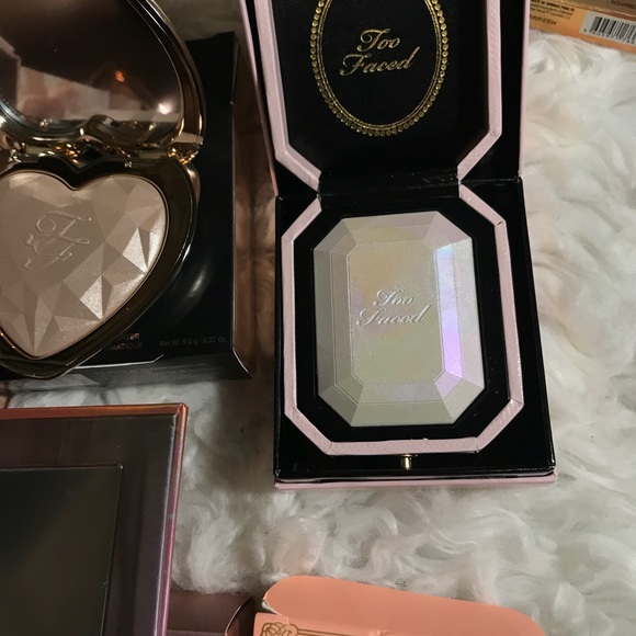 Makeup Lot - Picture 5 of 7